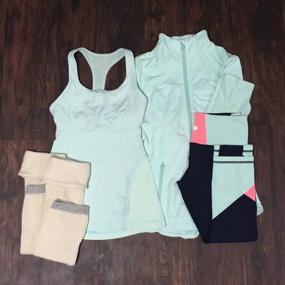 LULULEMON BUNDLE!!!!!! Over $300 value!!!